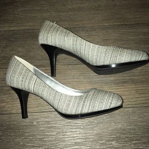 Kelly & Katie Women’s Pumps / Heels Size 7.5